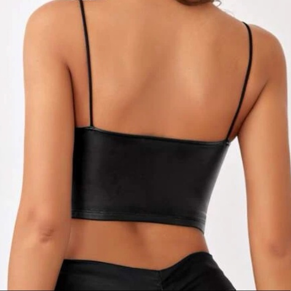 Top - Picture 2 of 2